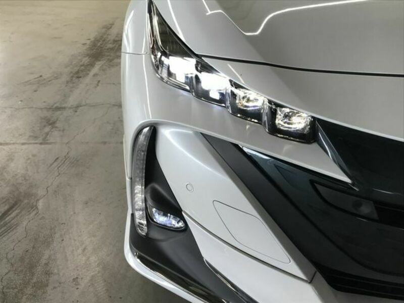 PRIUS PHV-20