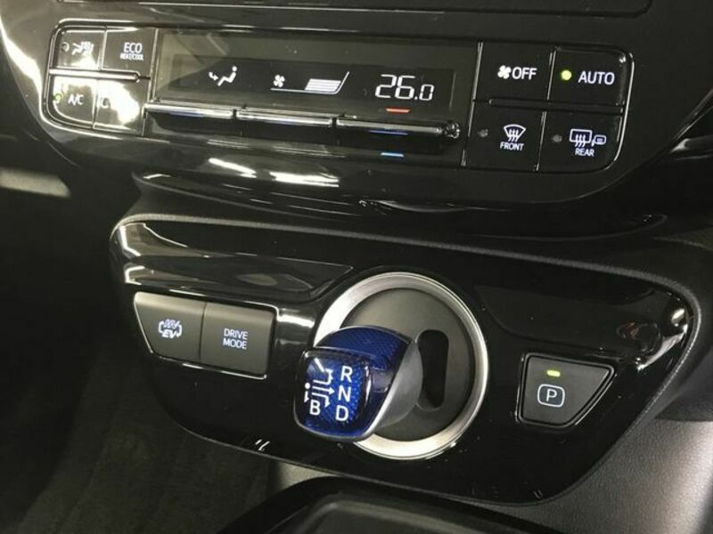 PRIUS PHV-22