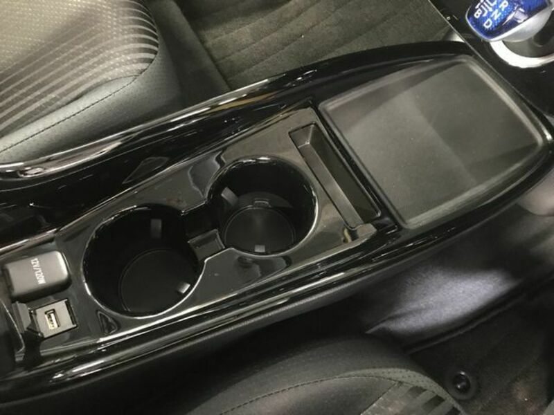 PRIUS PHV-23