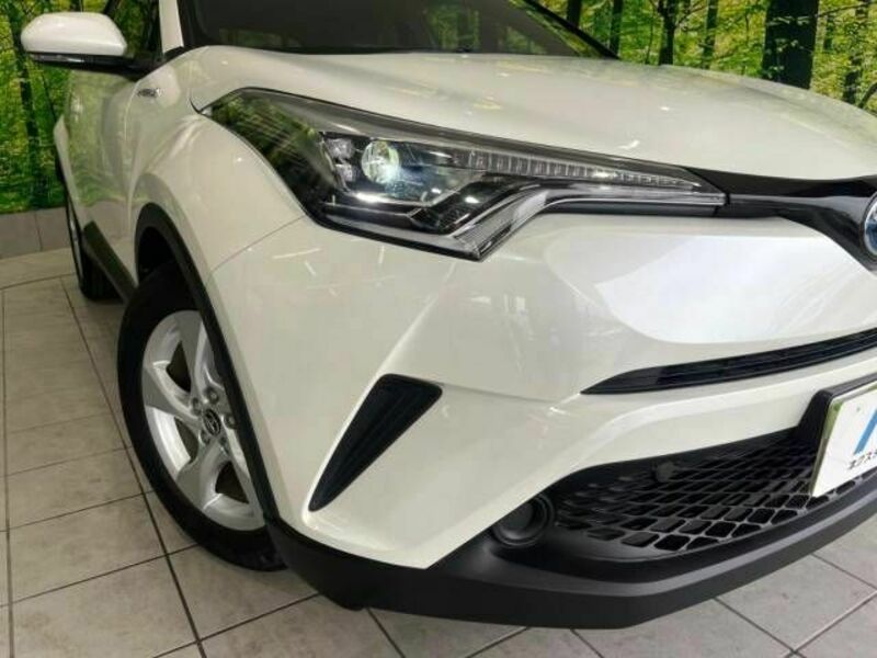 C-HR-11