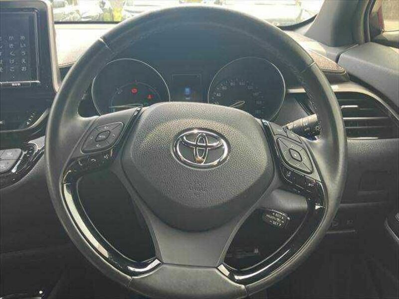 C-HR-7