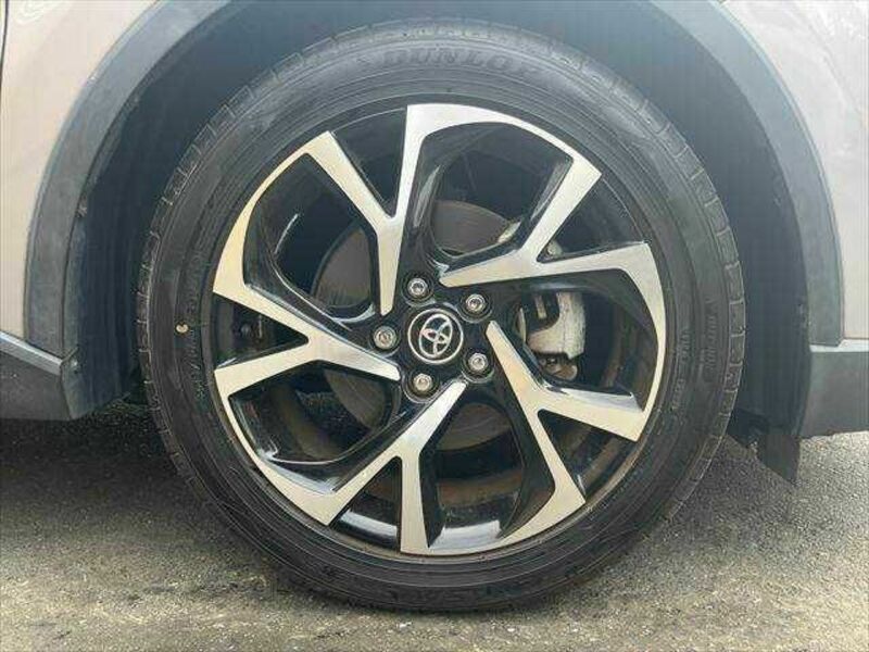 C-HR-10