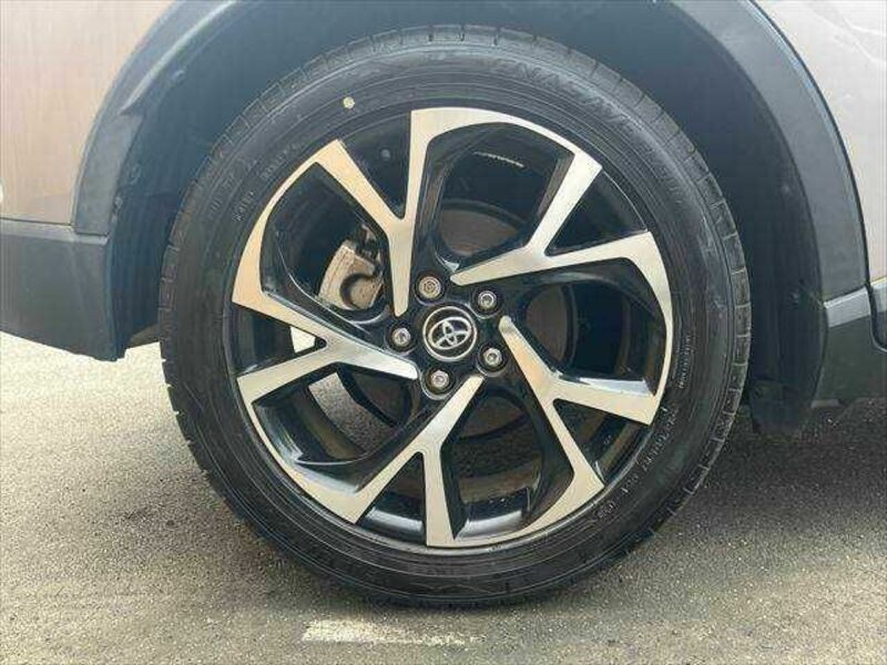 C-HR-24