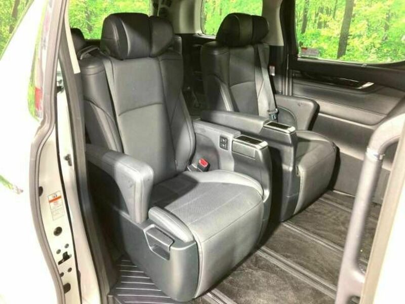 ALPHARD-9