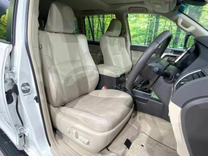 LAND CRUISER PRADO-7