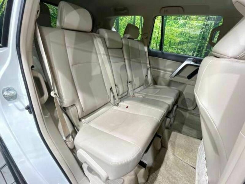 LAND CRUISER PRADO-8