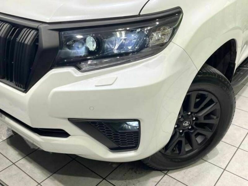 LAND CRUISER PRADO-12