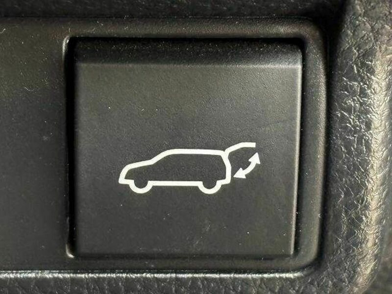 COROLLA CROSS