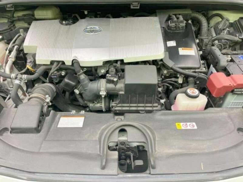 PRIUS-17