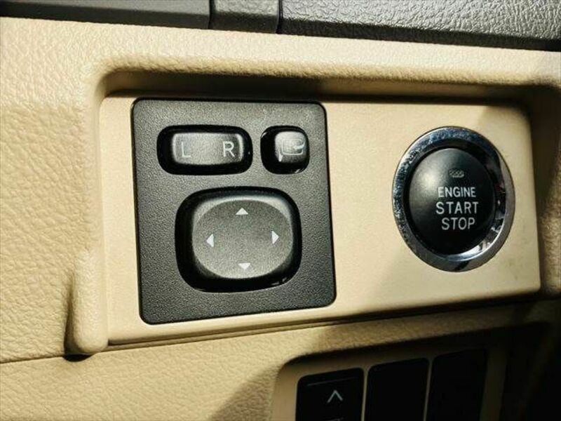 LAND CRUISER PRADO-6