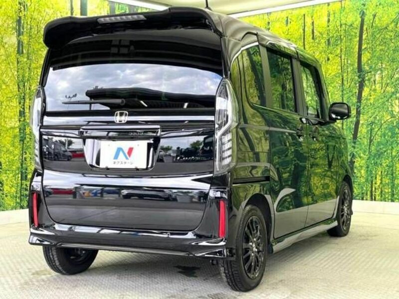 N BOX CUSTOM