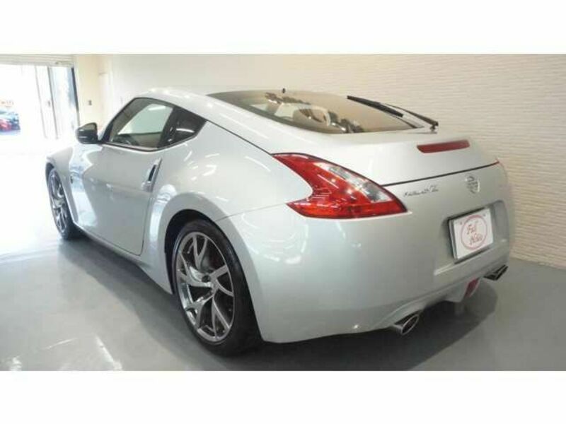 FAIRLADY Z-9