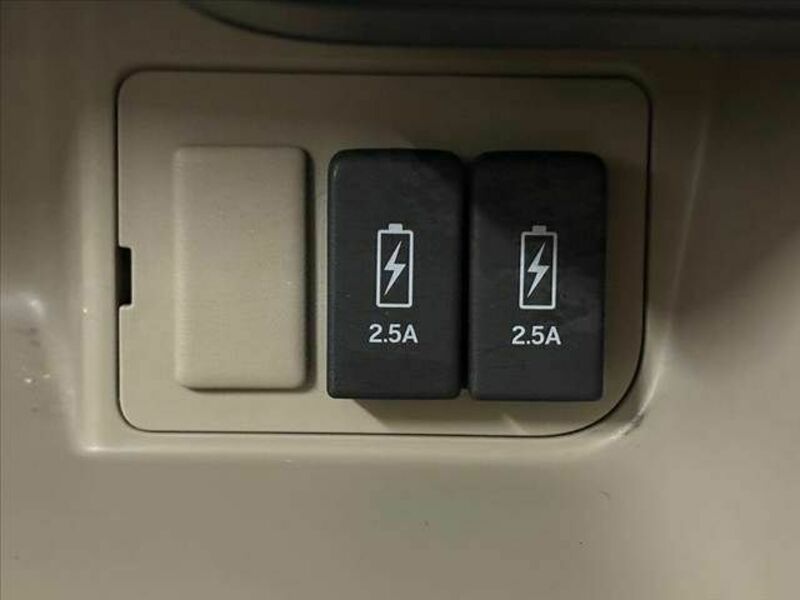 N BOX