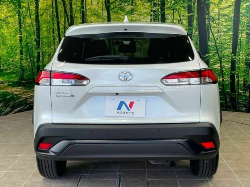 COROLLA CROSS-16