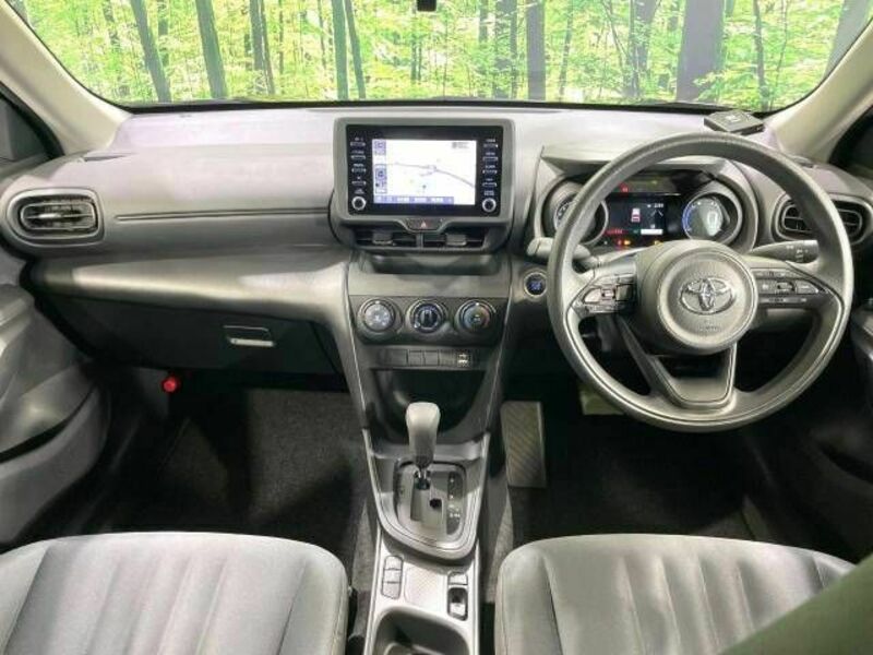 YARIS CROSS