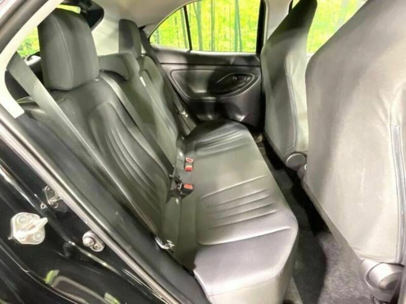 YARIS CROSS