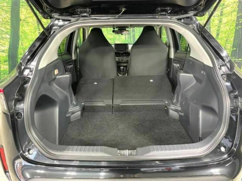 YARIS CROSS