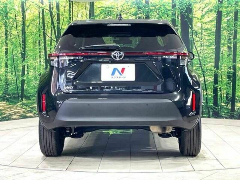 YARIS CROSS