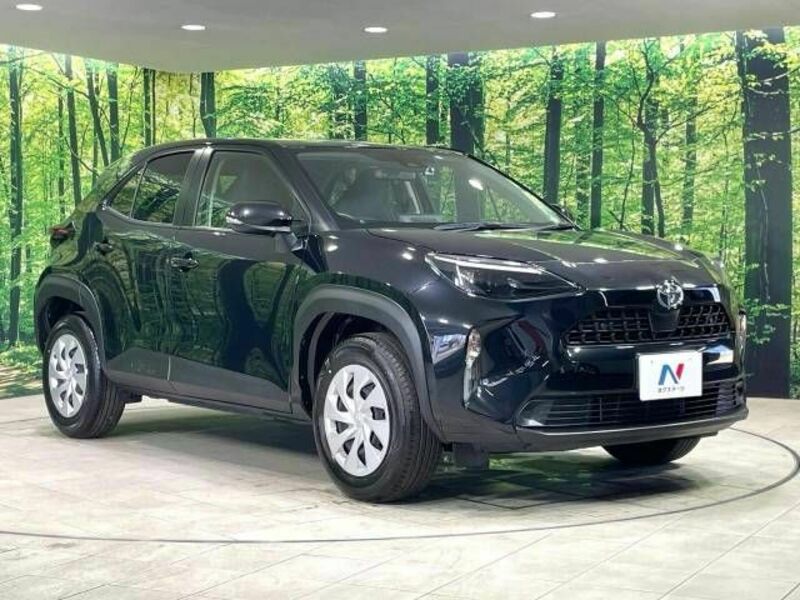 YARIS CROSS
