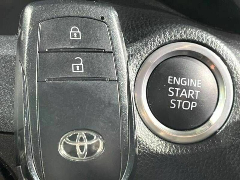YARIS CROSS-5