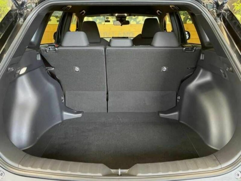 COROLLA CROSS