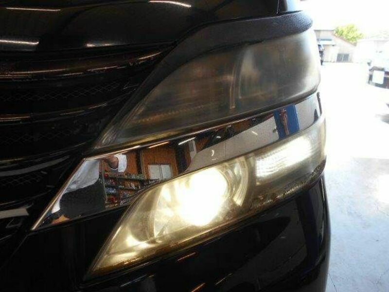 VELLFIRE-10