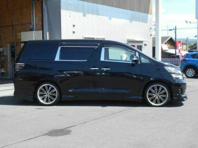 VELLFIRE-15