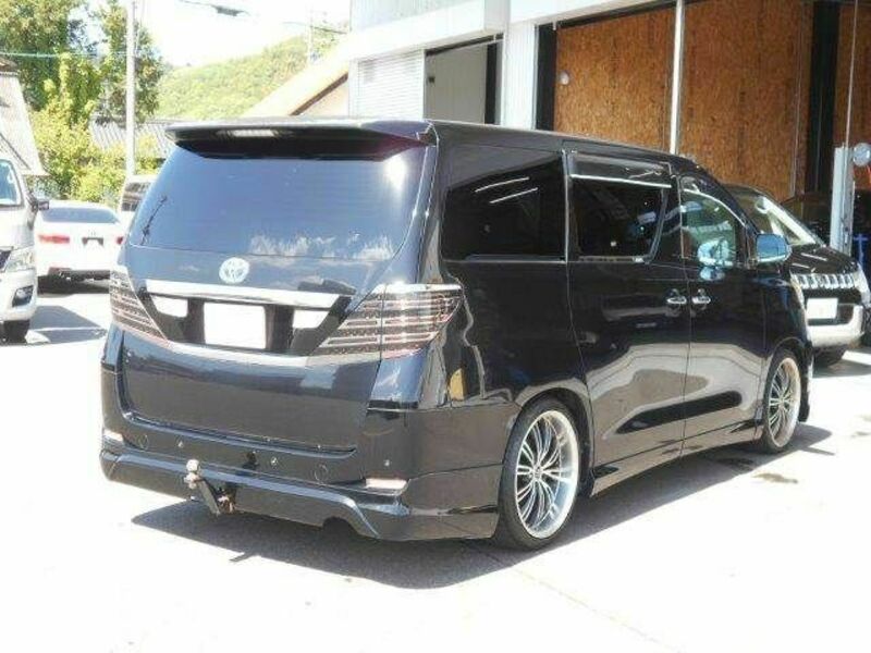 VELLFIRE-16