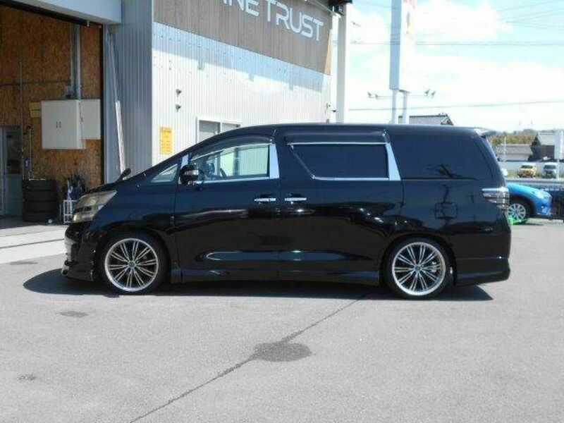 VELLFIRE-19