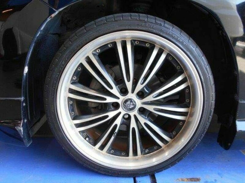 VELLFIRE-28