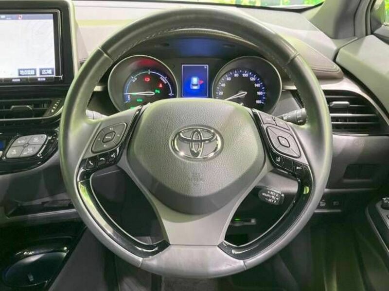 C-HR-11