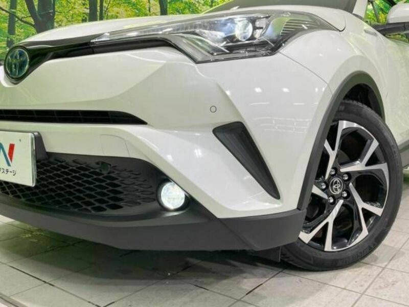C-HR-12