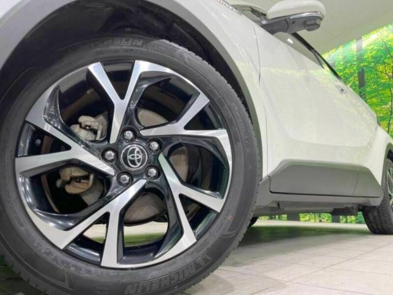 C-HR-13