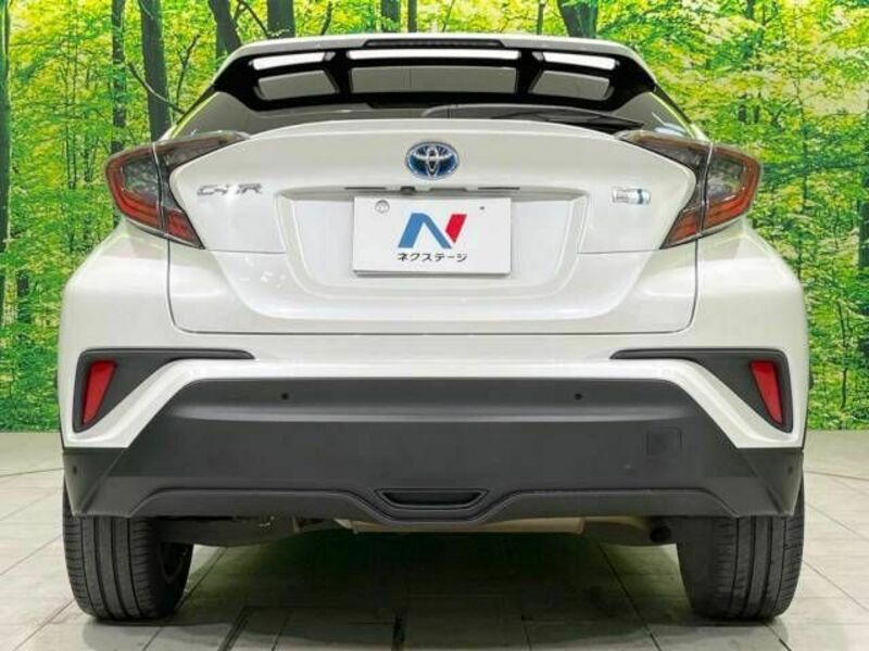 C-HR-15