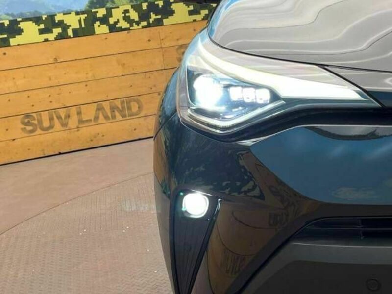 C-HR-11