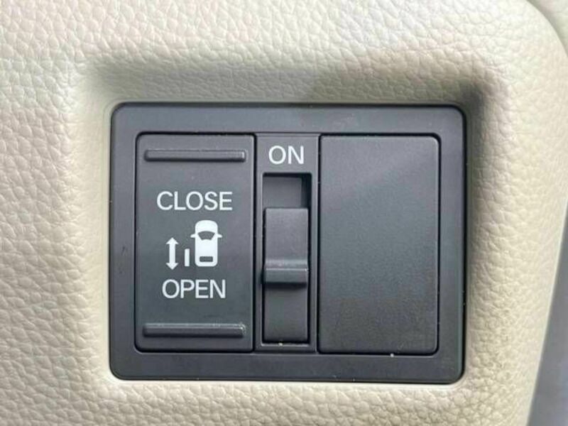 N BOX