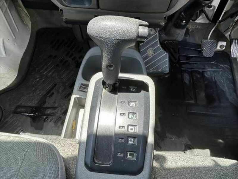 MINICAB VAN