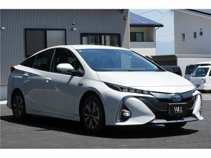 PRIUS PHV-8