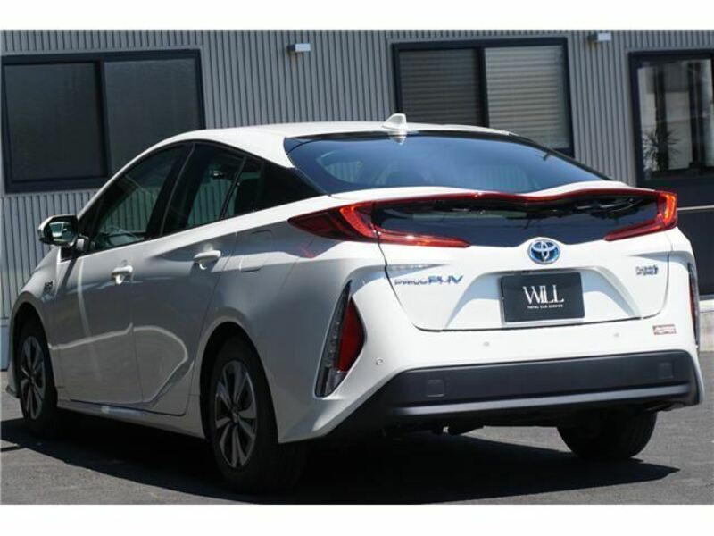 PRIUS PHV-16