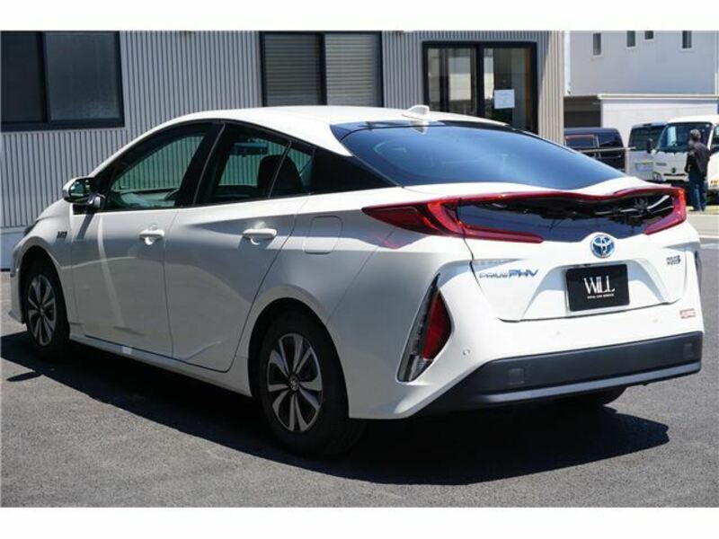 PRIUS PHV-18