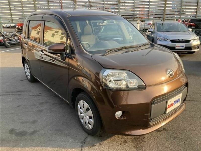 TOYOTA PORTE