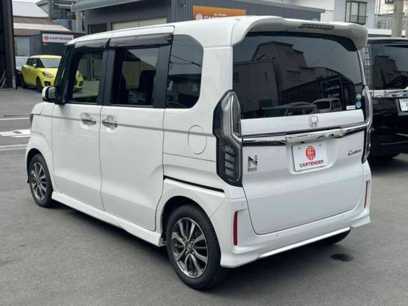 N BOX CUSTOM