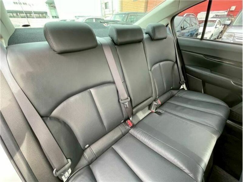LEGACY B4
