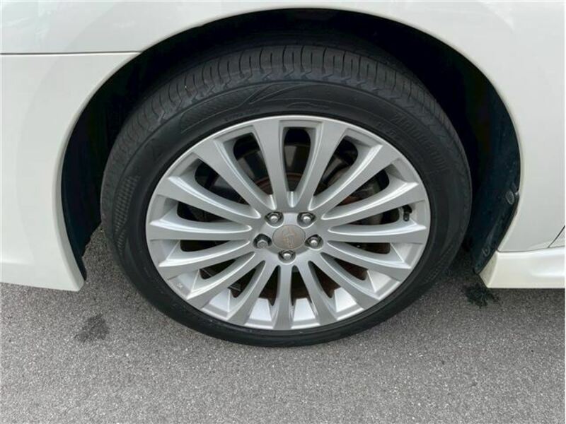 LEGACY B4