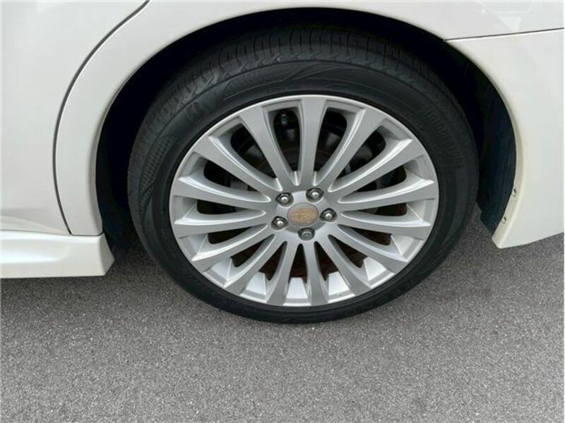 LEGACY B4