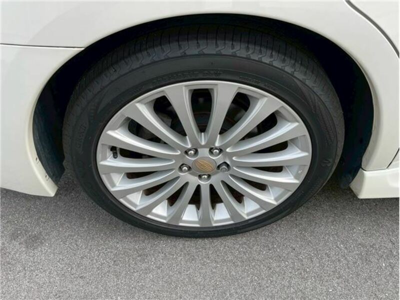 LEGACY B4