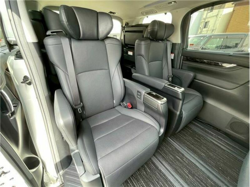 ALPHARD-11