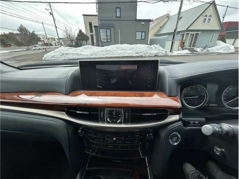 LX