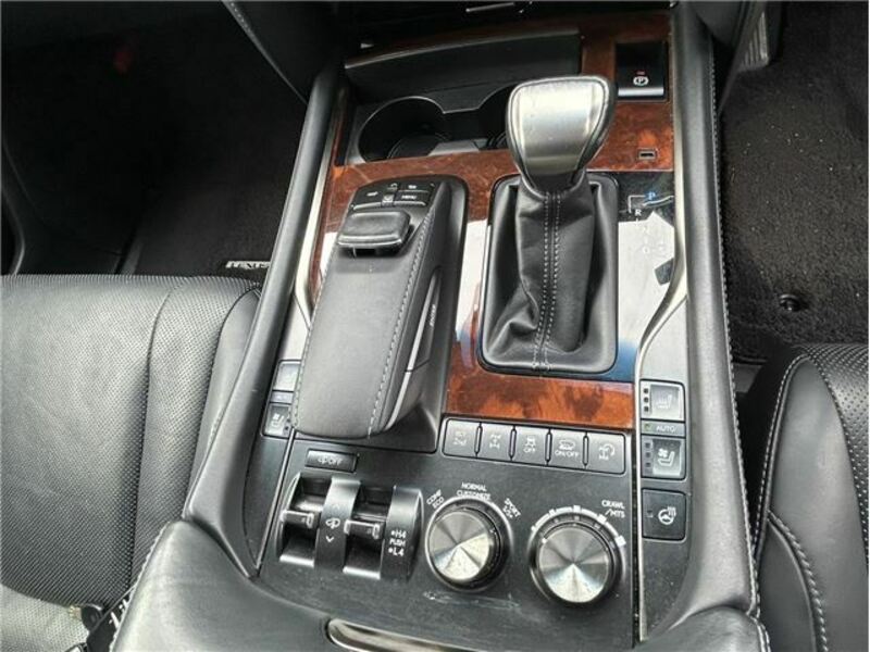 LX