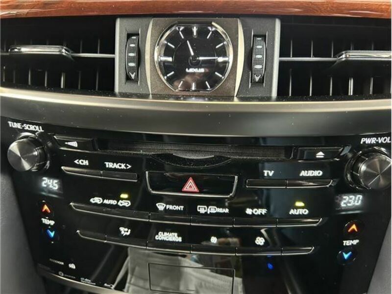 LX